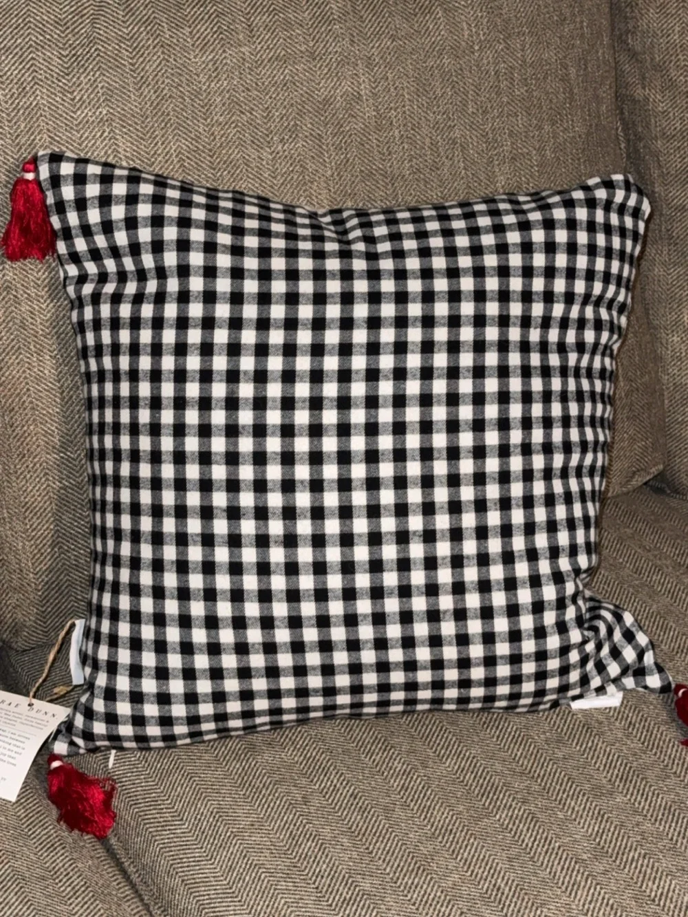 NWT RAE DUNN HTF 20X20 DECORATIVE THROW PILLOW JOY TO THE WORLD CHRISTMAS HOLIDA